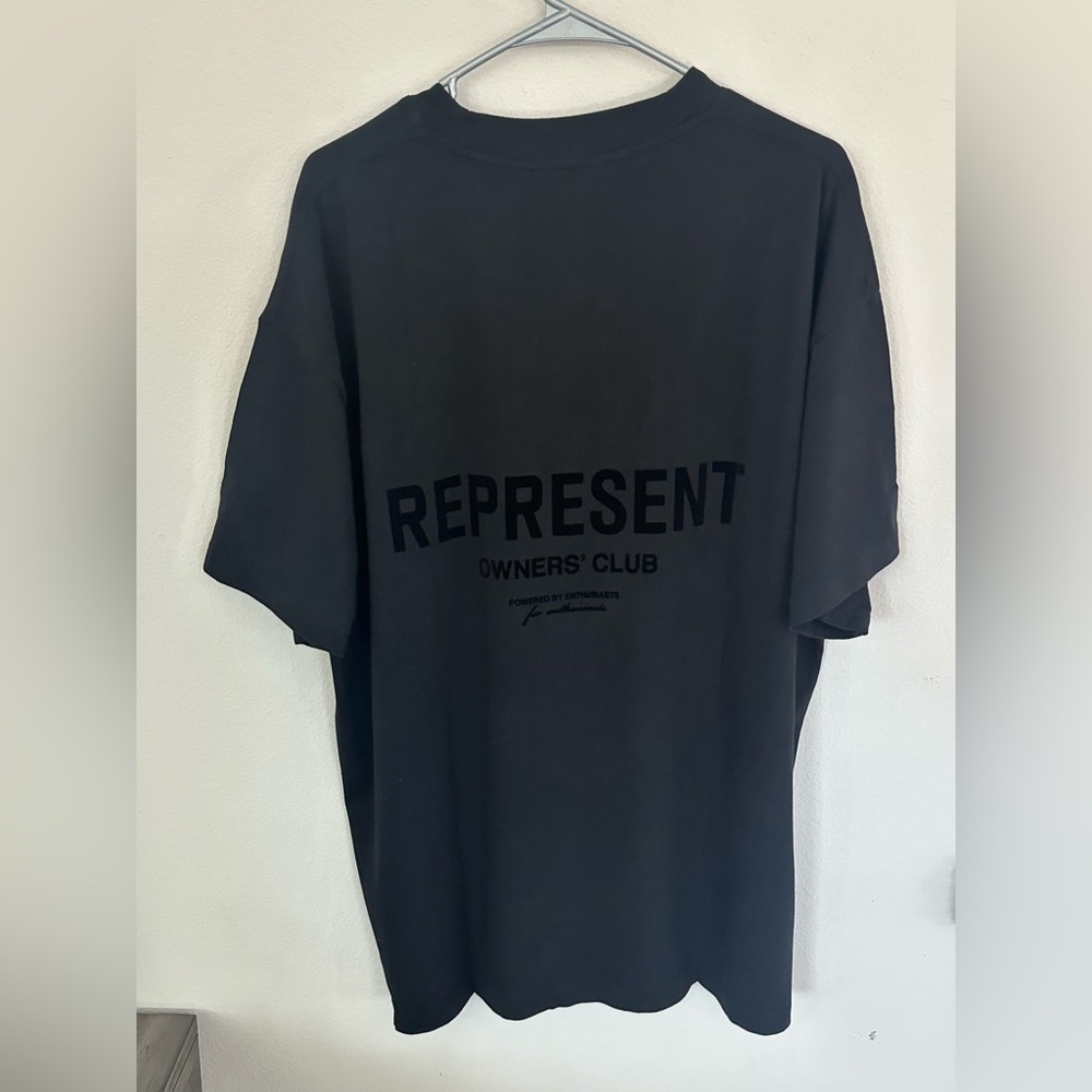REPRESENT Owners Club Flocking T-Shirt